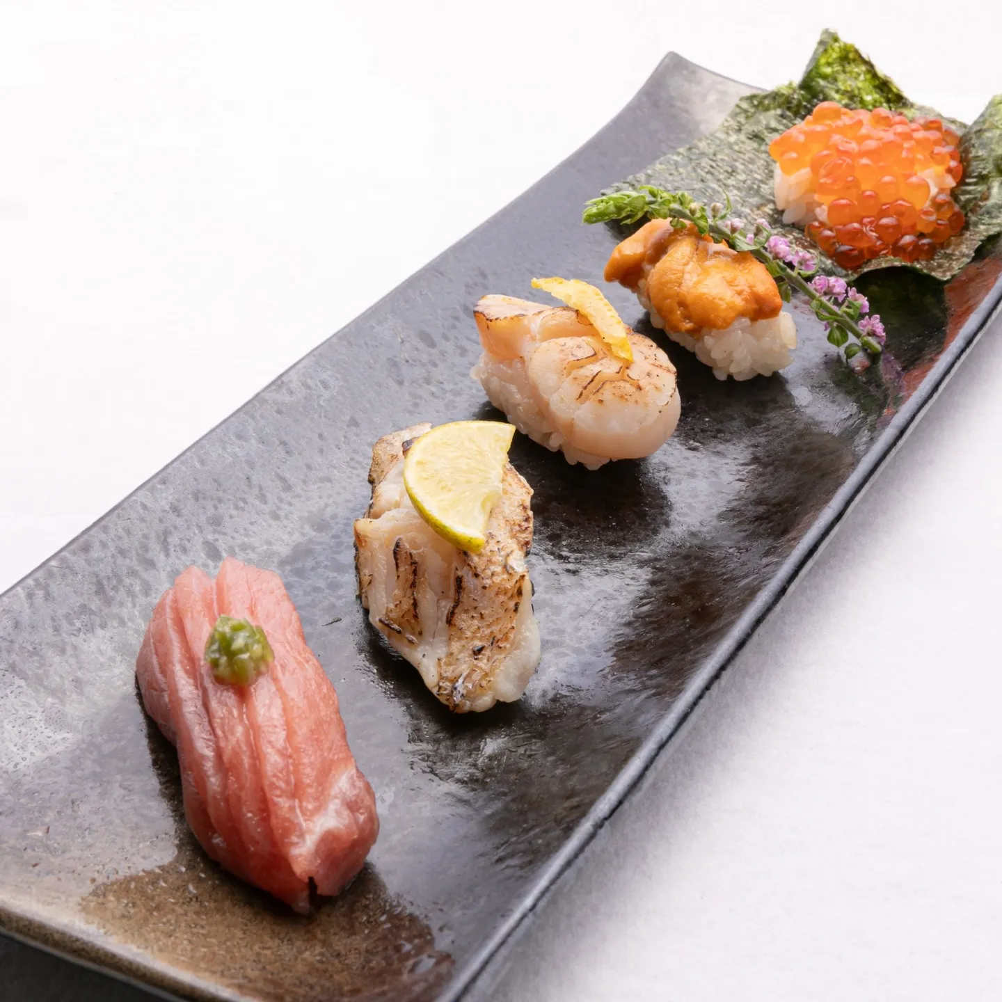 江戸前の風味を手軽に楽しめる回転寿司へようこそ!🍣✨当店では...